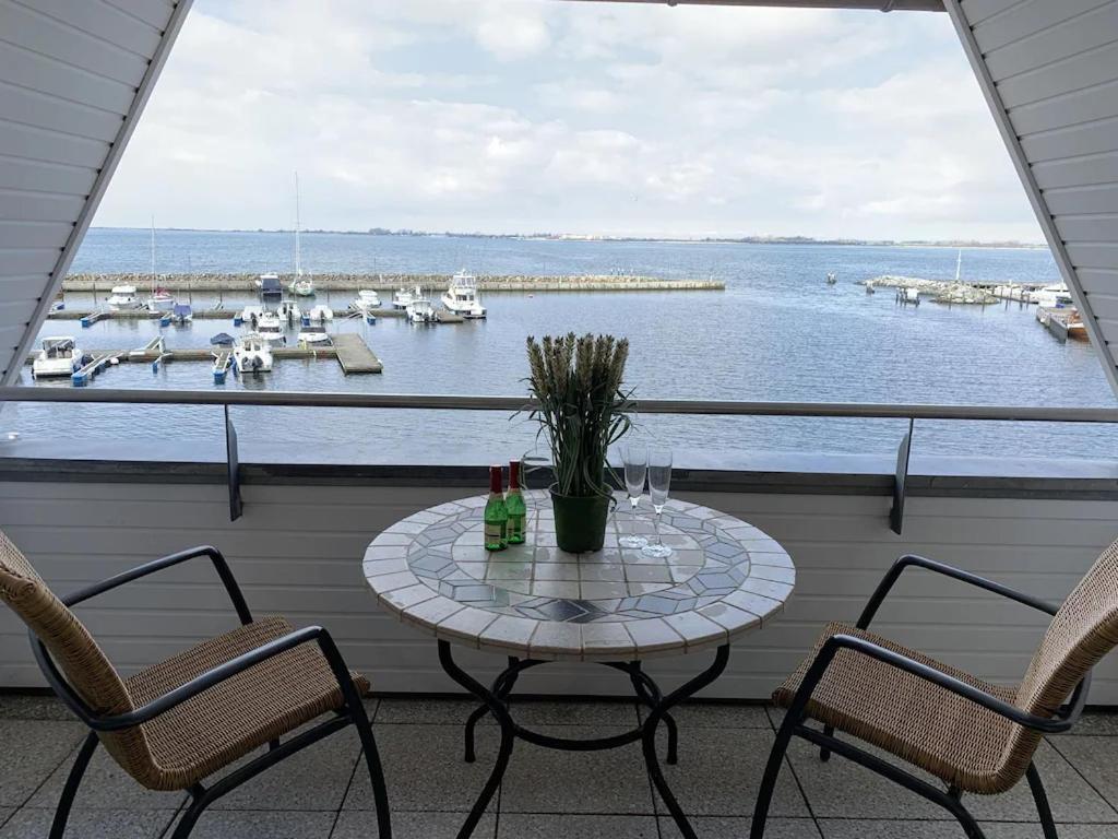 Wiek auf Rügen Ferienwohnung Hafenblick מראה חיצוני תמונה